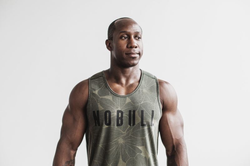 Green Men's Nobull Hibiscus Tanks | VFDHQN-280