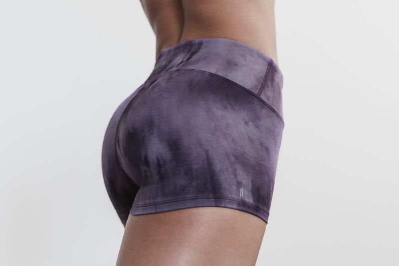 Purple Women's Nobull 2" Tie-Dye Shorts | USHPQF-657